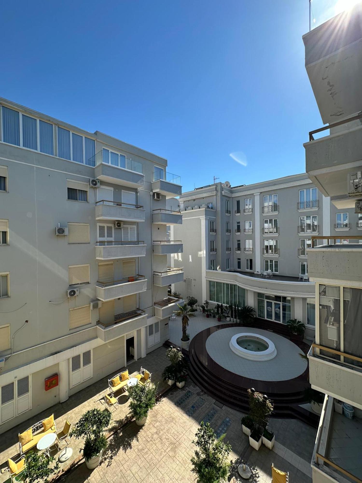 Sea View Apartament. Luxury Area In Durres Beach. Apartment Exterior photo